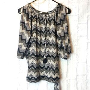 HARLOW & ROSE Herringbone Cold-shoulder Top